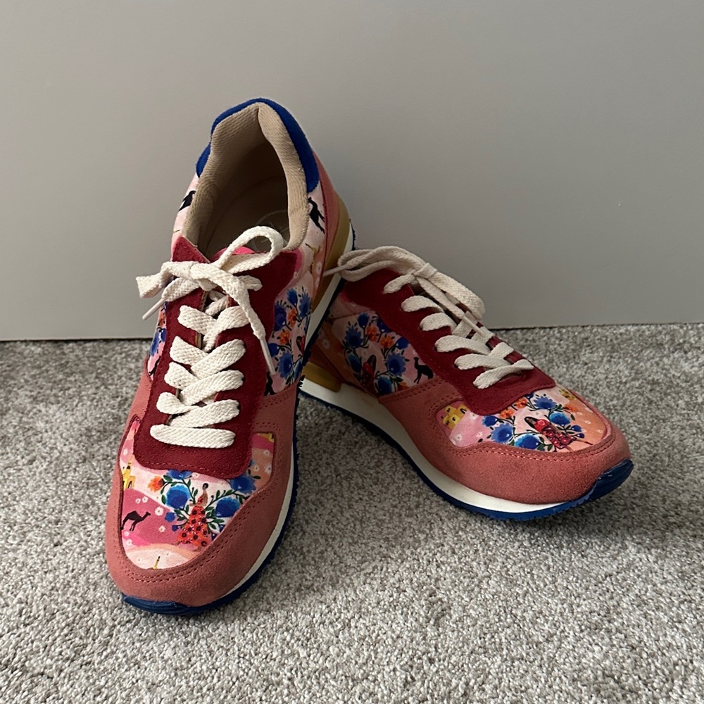 INKAS Floral Women's Sneakers Size 11
